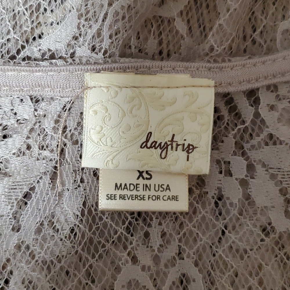 Daytrip Lace Embellished Boho Top NWOT - Picture 13 of 13